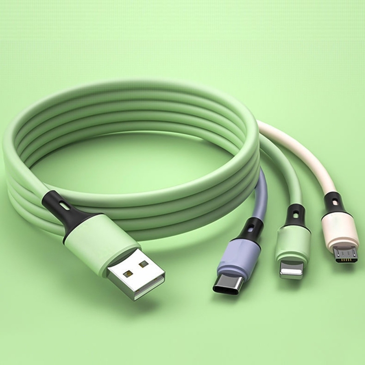 表弟的店清货,手机充电线一拖三全新包邮5....