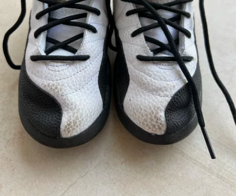 小朋友nike的鞋子 大小可穿到 脚长15...