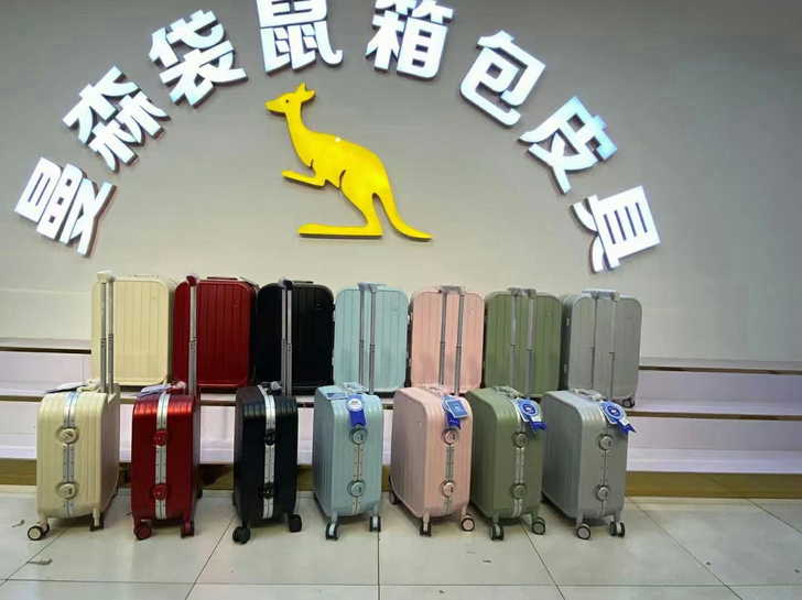 袋鼠行李箱 拉杆箱