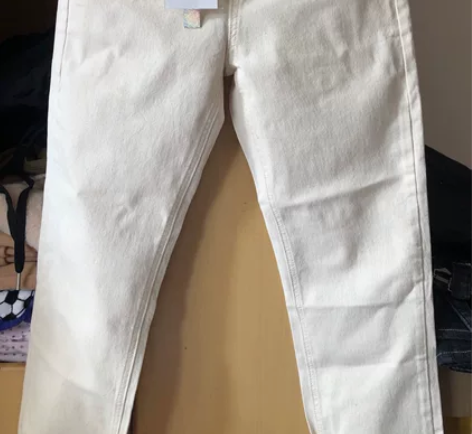 米杏色直筒牛仔裤，全新有吊牌，M码，偏大 ...