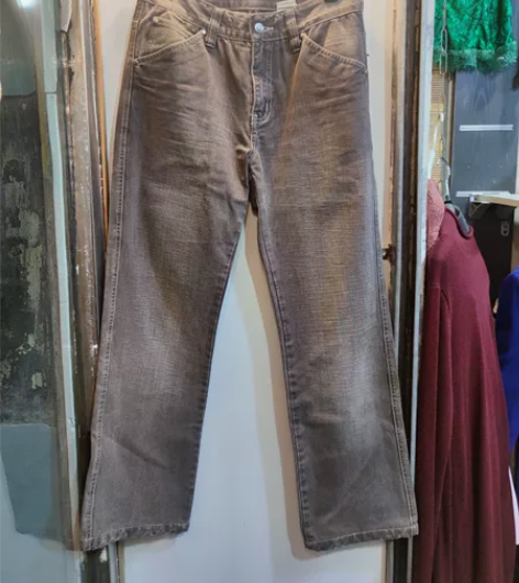 女士牛仔裤 29码数 感兴趣的话点“我想要...