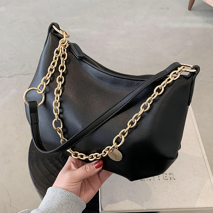 天彩翼飞 女士包，买多了，喜欢的小姐妹滴滴我