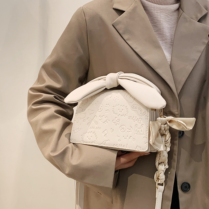 毕业出，25包邮，每天用过几次，不刀，夏天...