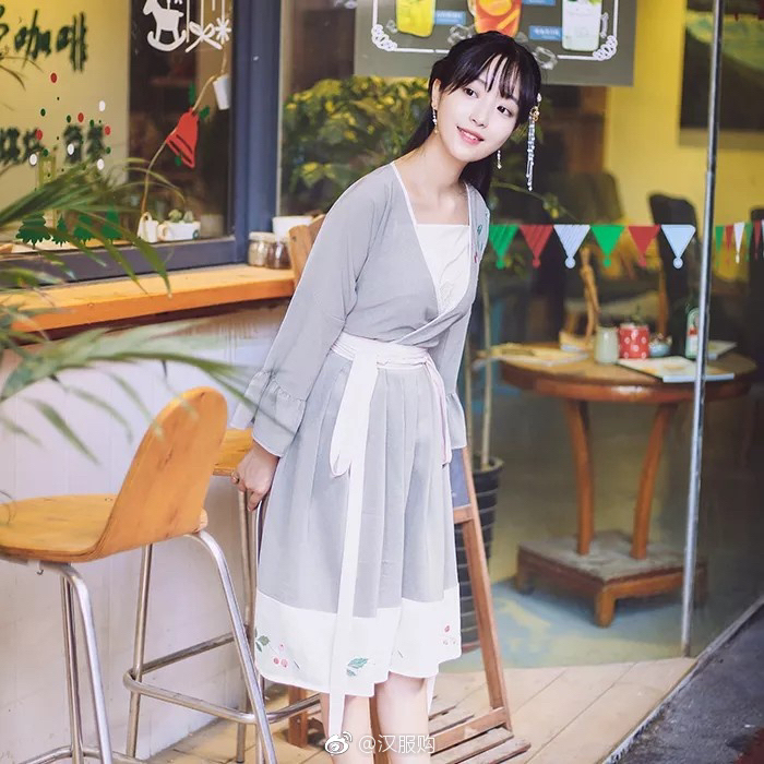 花朝记 莓果 灰色L