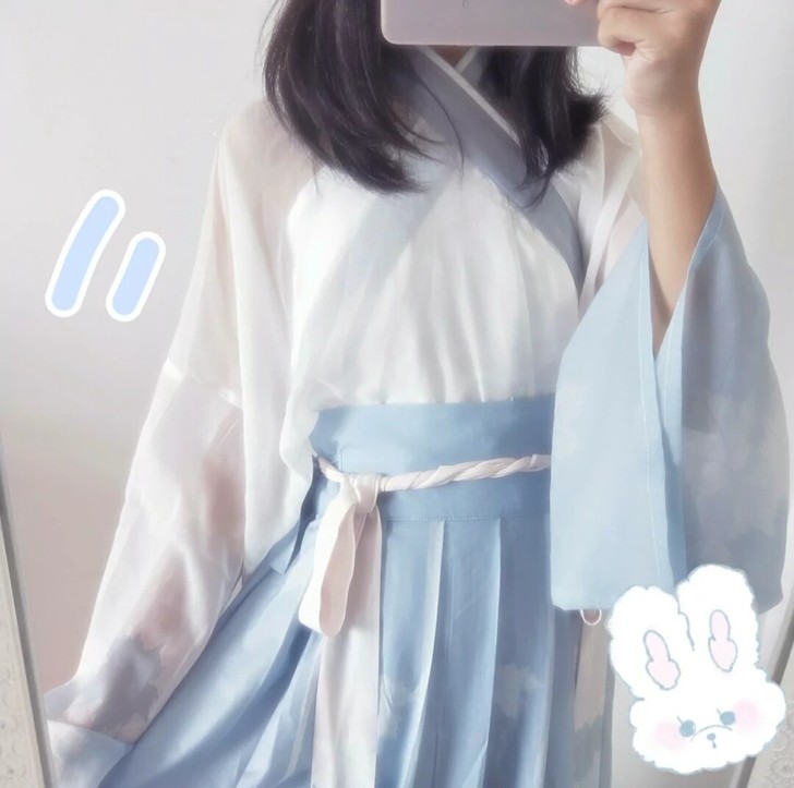 汉尚华莲月下笛汉服