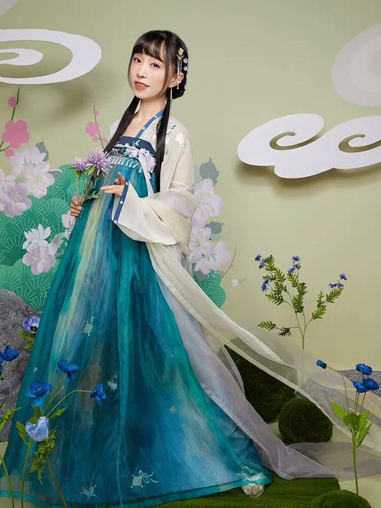 十三余碧霄美人下裙和弄玉公主上衫