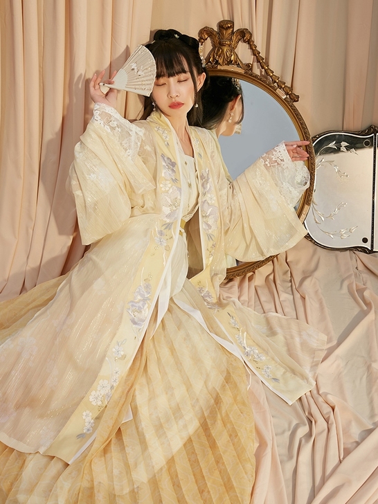 【十三余 流光记】