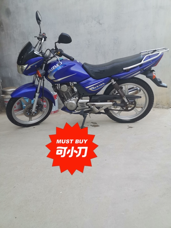 个人铃木摩托车一辆,刚换的轮胎机油电瓶,和...