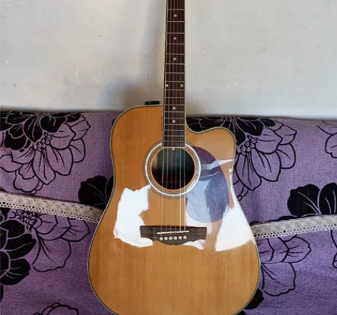 正品官方买的星臣吉他，41寸音色很不错，适...