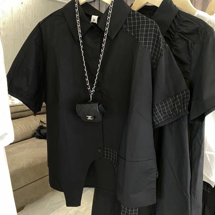 来自服装设计师朋友亲自操刀缝纫的衣服，全新...