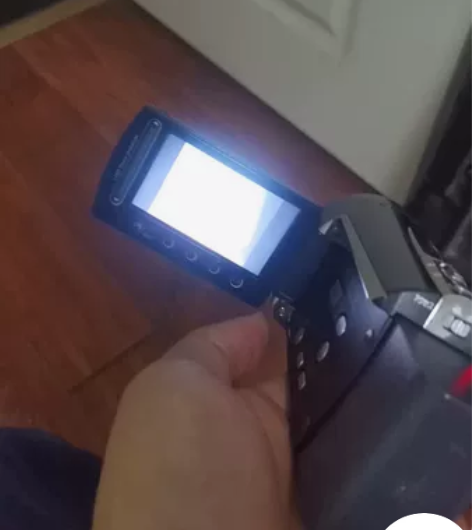 朋友在日本买的victor摄像和照相都行，...