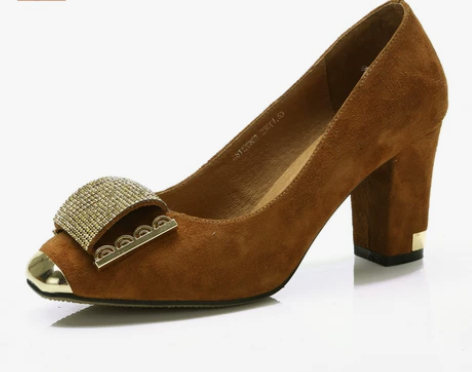 ?camel骆驼，羊皮高跟粗鞋，几乎没怎么...