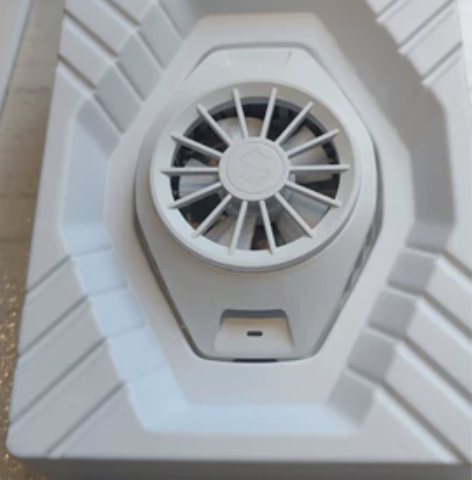 黑鲨冰封散热背夹 可以给手机降温用了半年，...