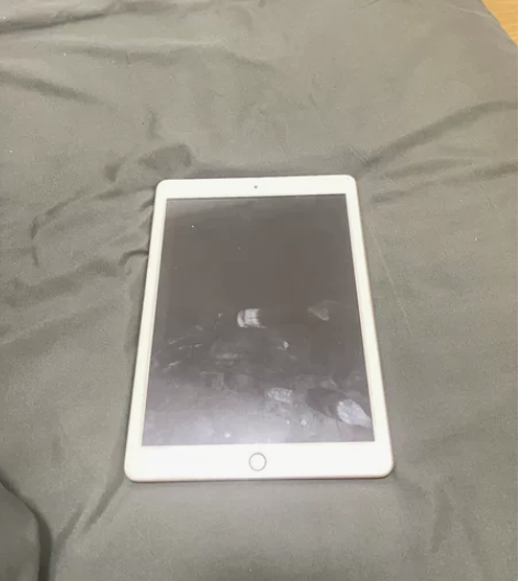 2017 ipad（第五代）32g  无暗...