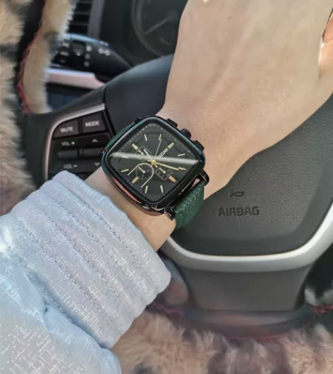 前男友送的手表，还挺好看的。现在分手了，打...