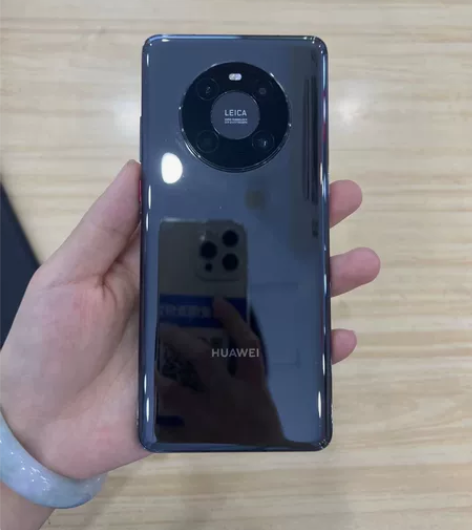 自用华为Mate40 8+128G 5G版...