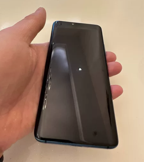 华为mate20pro，绿色，6+128内...