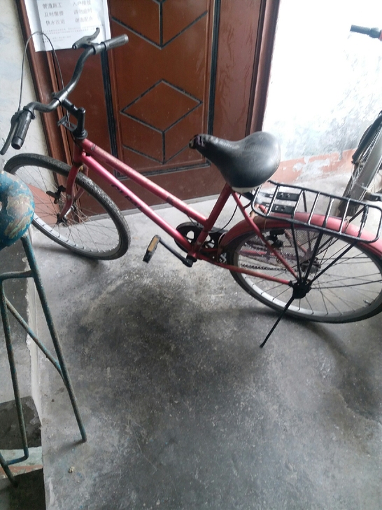 24寸旧自行车，60元本城自提，卖给有需要...