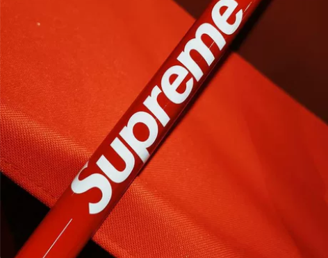 性感潮流，非常适合学生党，价格实惠，颜色鲜...