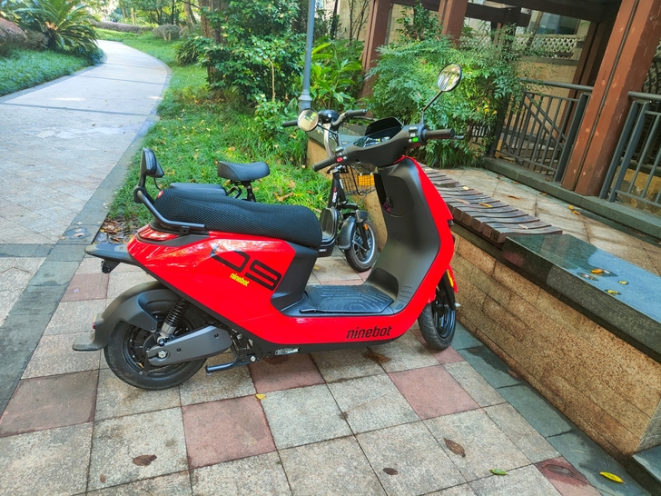 九号电瓶车自己改了天能60V32安的现在是...