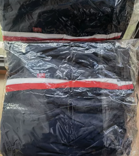 （全新）转长沙青园小学冬季校服棉裤两条，1...