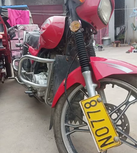 宗申摩托车，跑了有四千多公里，八成新，价格...