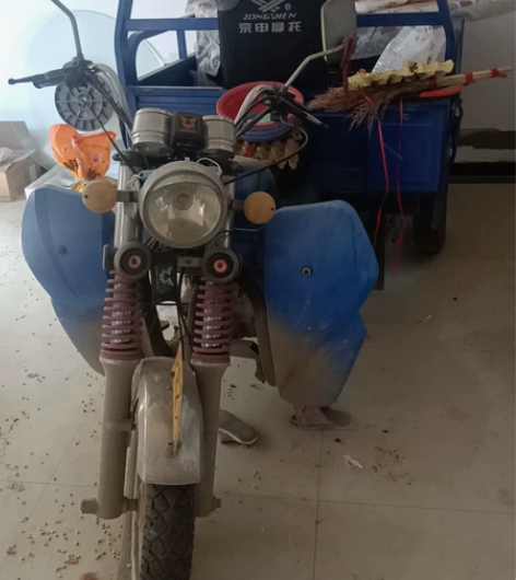 新旧程度 八成新，一打就着，宗申摩托车，一...