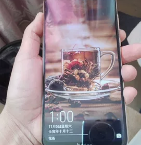 华为畅享max，7.12大屏幕4+64全网...