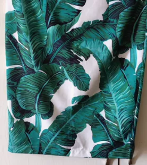 雏菊制衣家白底绿芭蕉叶印花半裙 穿过2次，...
