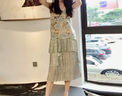 小心机漏背连衣裙冷淡风极简仙女范复古慵懒风...