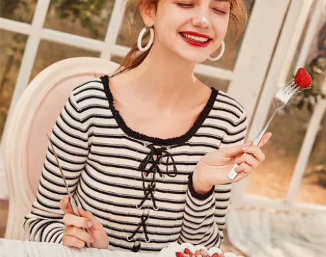 乐町时尚a字裙性感裙子 品牌:乐町 适用年...