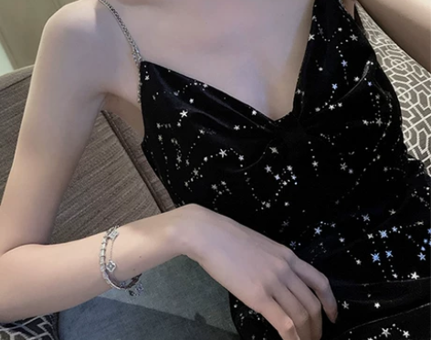 吊带金丝绒连衣裙礼服2020新款小众设计感...