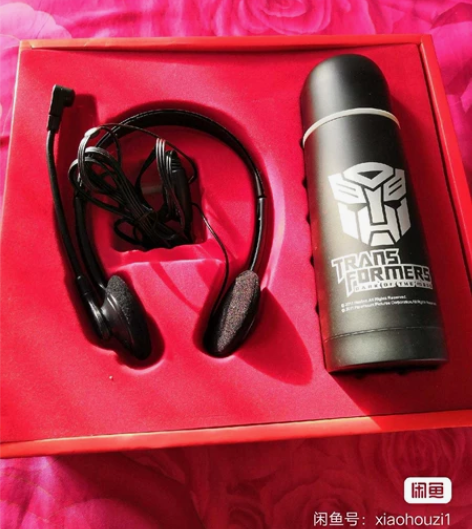 THINK促销品~飞利浦耳机+ZAK保温杯...