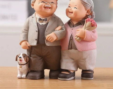 创意摆件相守老头老太太爱相伴散步送爷爷奶奶...