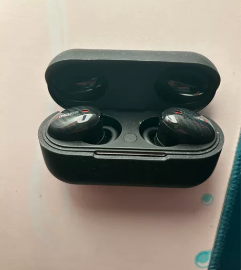 自用闲置原包装盒都在几乎全新从未维修过。1...