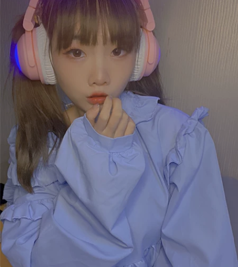 妖舞同款猫耳朵头戴式耳机女生电脑音乐网红直...