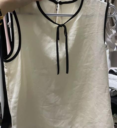 小蝴蝶结无袖雪纺背心~S码全新~ 无关品牌...