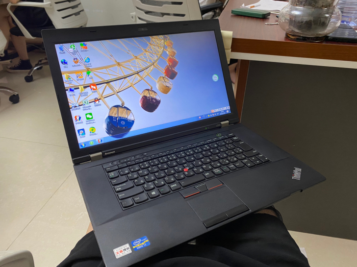 六千多买的 四核  i7  联想笔记本电脑...