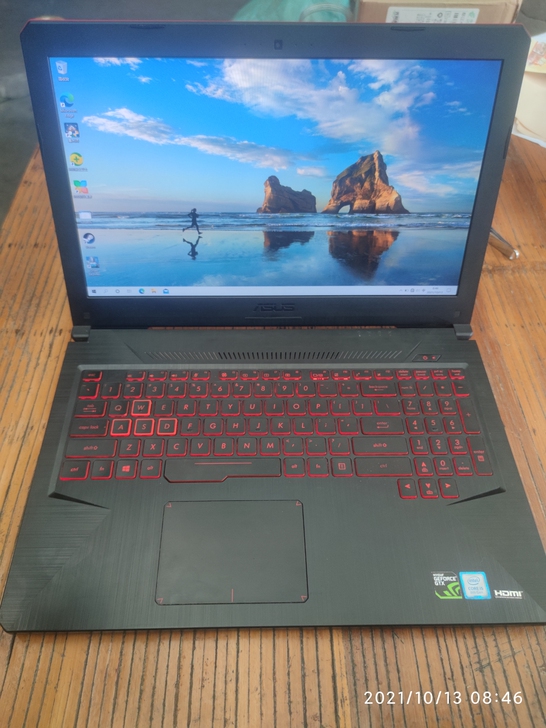 华硕笔记本飞行堡垒5游戏本 FX80，i5...