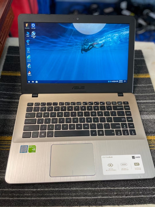 华硕笔记本，A480U，成色漂亮，外观好看...