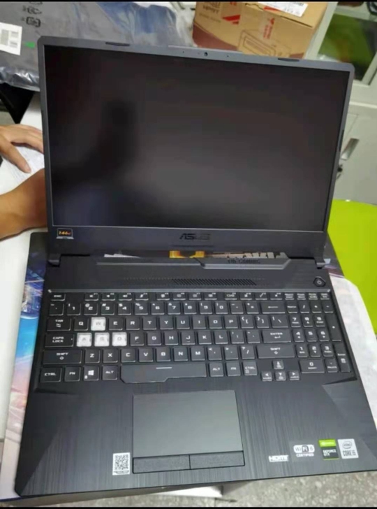 华硕飞行堡垒8十代酷睿i5电竞吃鸡游戏本学...