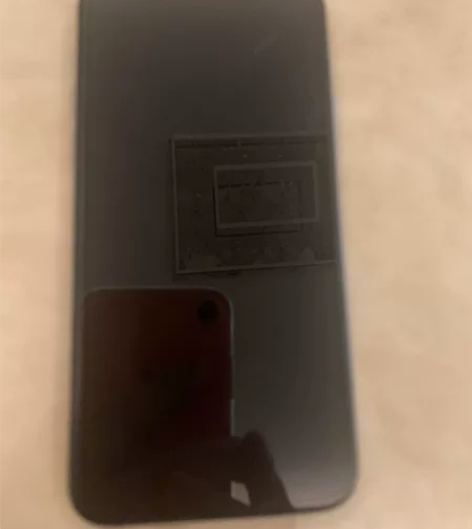 苹果11pro国行64g银色，官方售后换了...