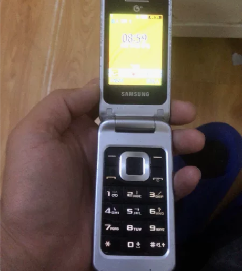 三星c3528  移动3g翻盖手机 感兴趣...