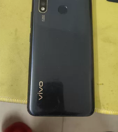 vivo手机 y6s毛病手机 屏幕进水了 ...