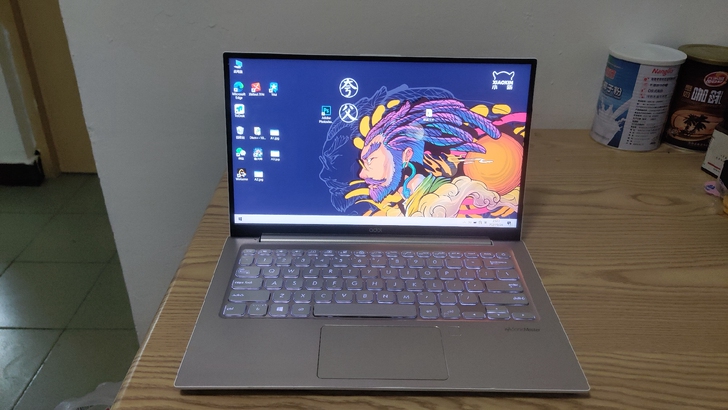 华硕a豆13.3寸笔记本。八代i5-825...