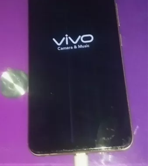 vivo手机，有需要的联系我 感兴趣的话点...