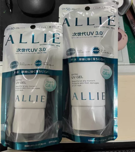 全新，ALLIE皑丽水润倍护防晒霜嘉娜宝防...