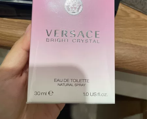 范思哲粉钻香水30ml，去年圣诞老公送的，...