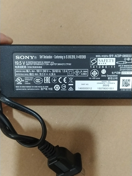 索尼19.5V4.36A电源适配器，成色如...