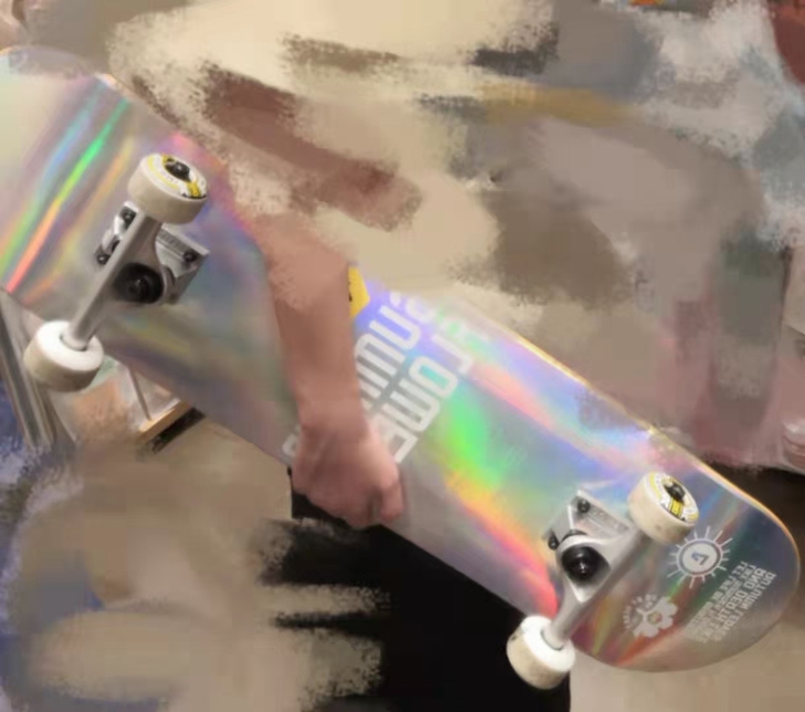 dbh专业镭射板，自己买了滑板闲置，有兴趣...